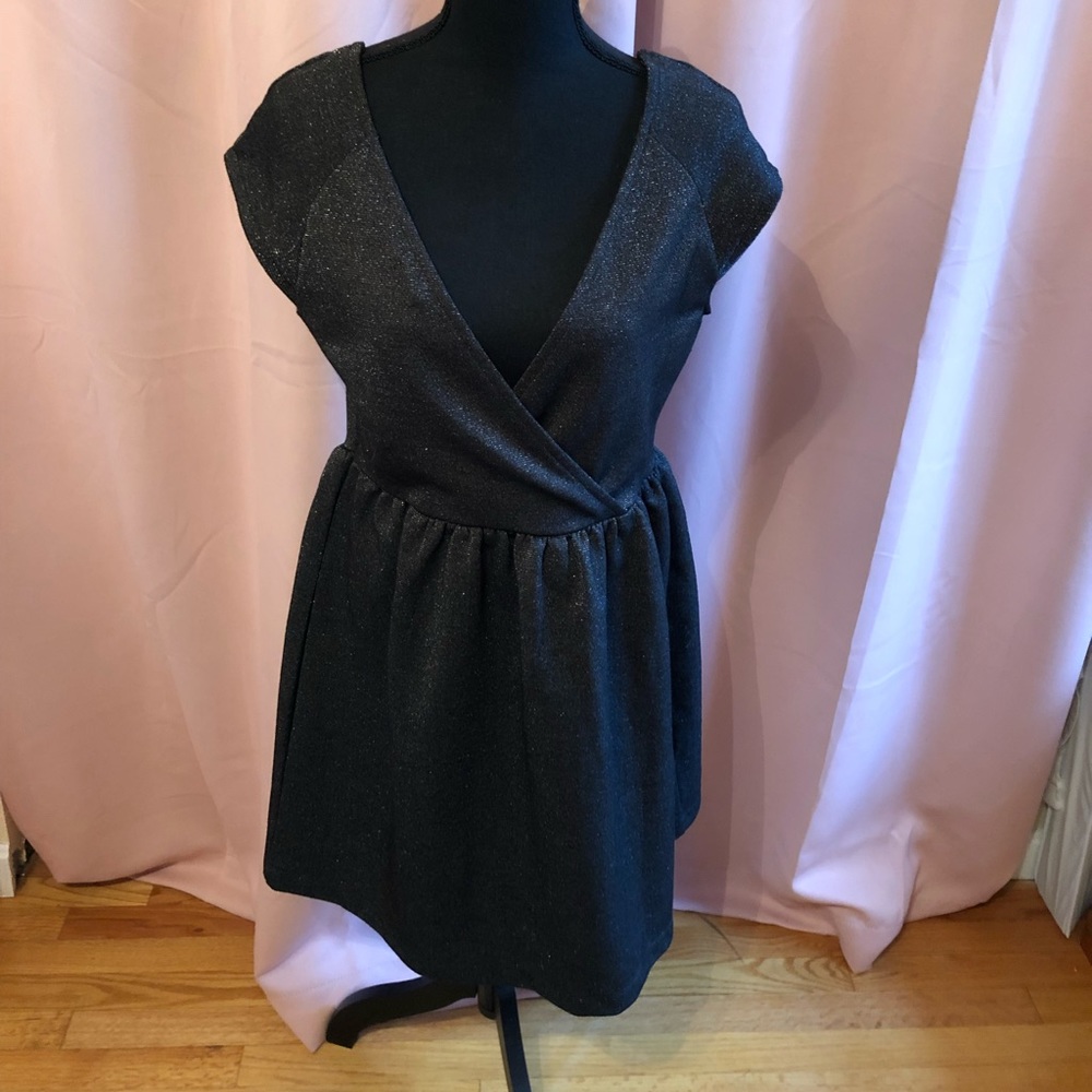 🎀🖤American Eagle Sparkly Black Dress